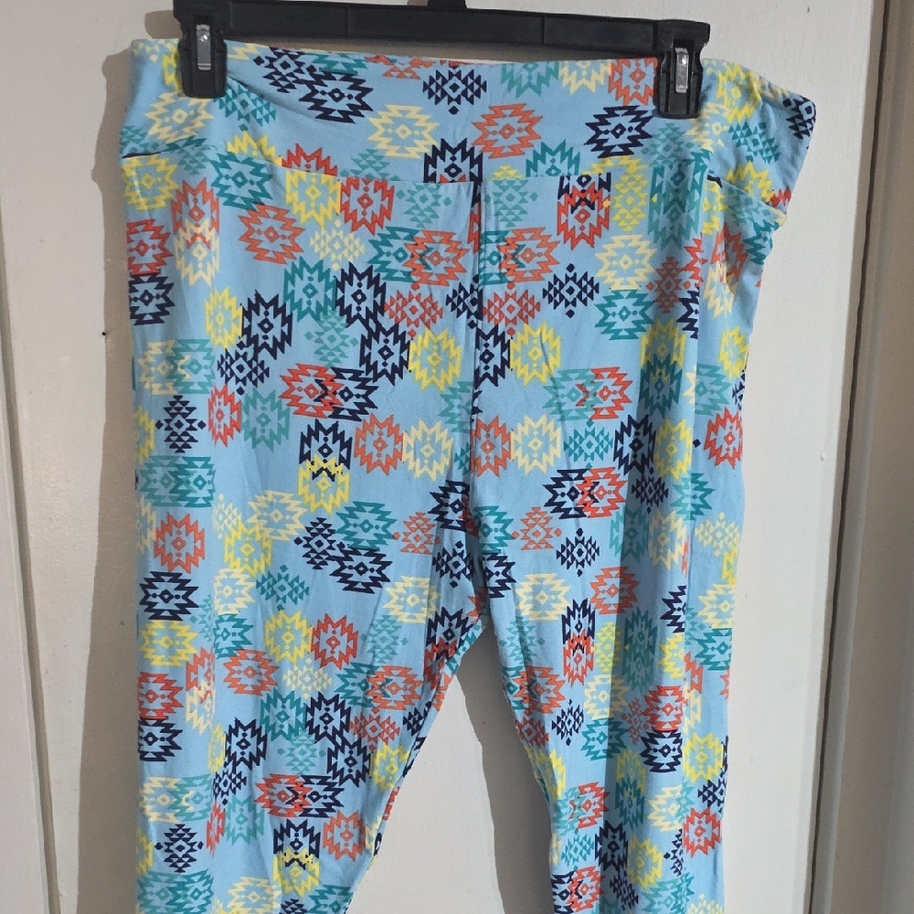 Curvy LuLaRoe Leggings